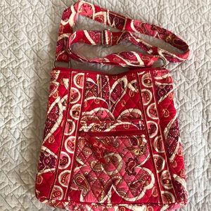 Vera Bradley Hipster bag in Rosie’s Posies.